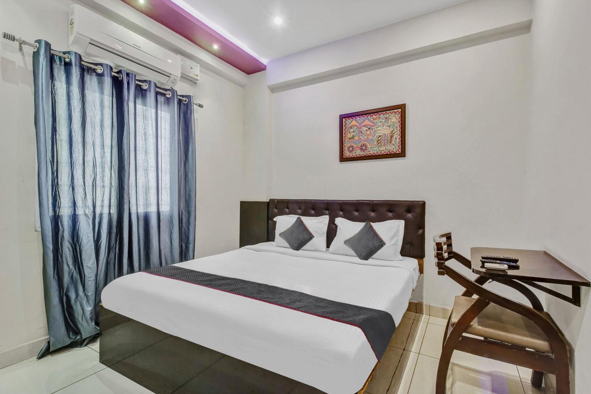 Collection O Galaxy Suites Hyderabad Bagian luar foto