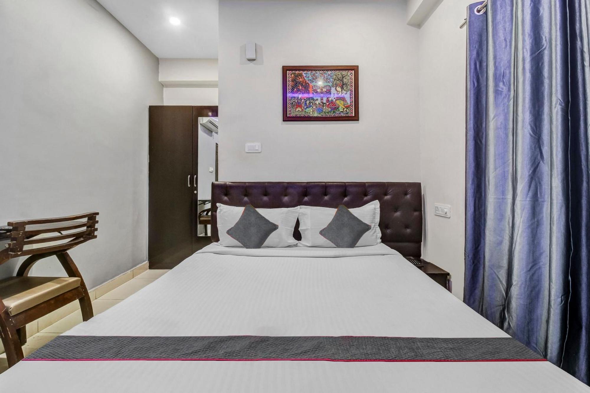 Collection O Galaxy Suites Hyderabad Bagian luar foto