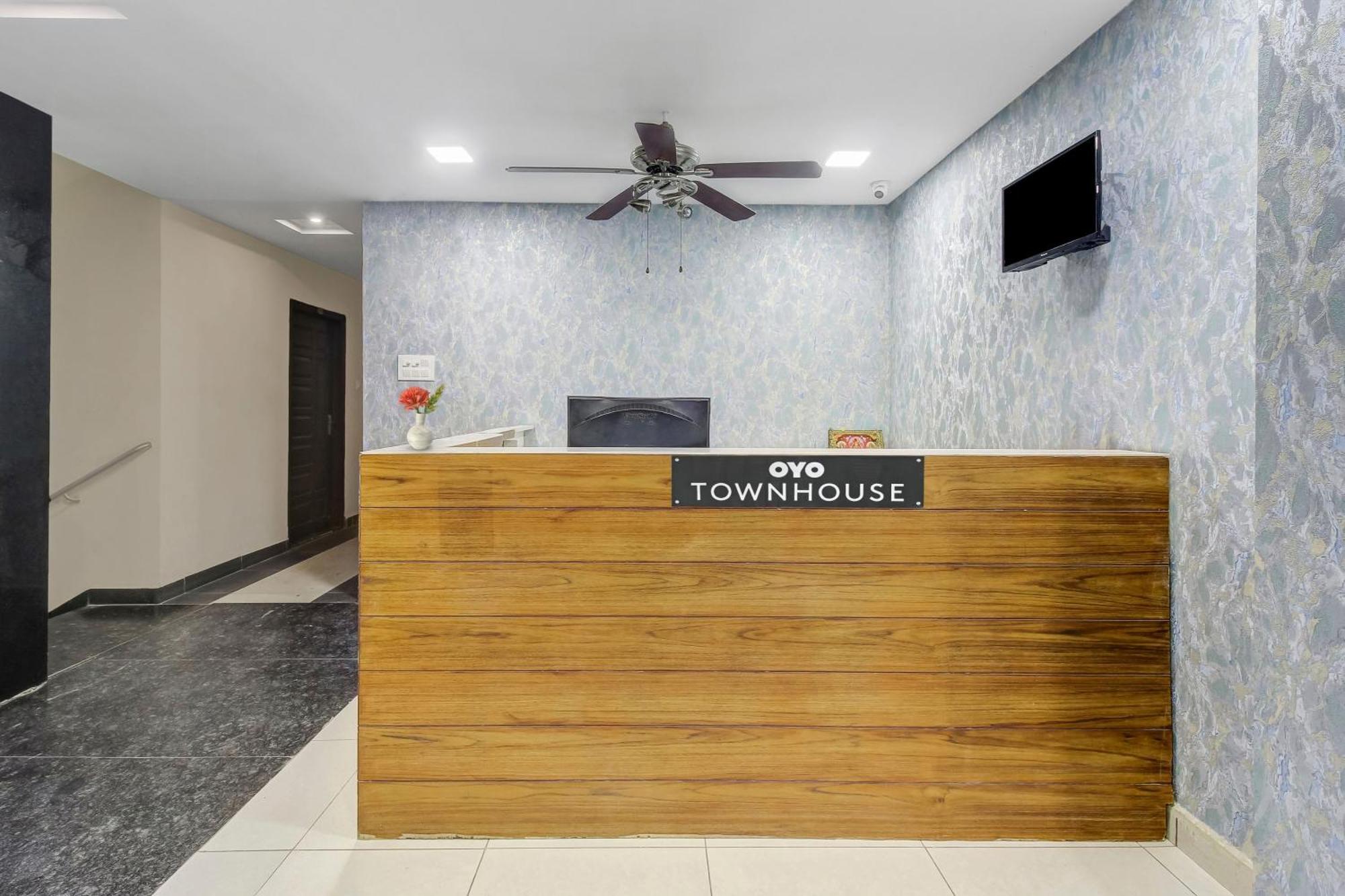 Collection O Galaxy Suites Hyderabad Bagian luar foto